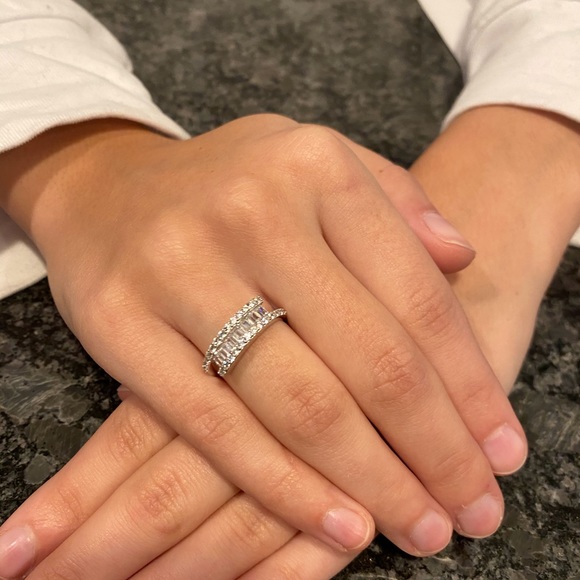 Clearance $16 Firm! Baguette & Round Cz Sterling Silver Ring - Picture 10 of 11